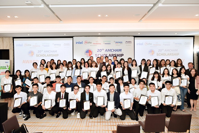 AmCham Việt Nam trao tặng 60 suất học bổng cho sinh viên xuất sắc